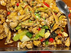 -蛙舍·炭烧牛蛙(东百中心店)