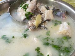 -雪湖煜辰鱼头老店(雪野湖店)