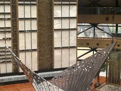 -上海滴水湖皇冠假日酒店