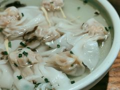 特色蟹粉小馄饨-苏小柳手工点心(人民广场分院)