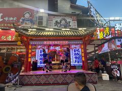 -刘姐啤酒鱼民族演艺餐厅(西街总店)