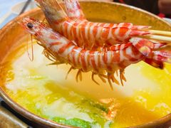 -鲜入围煮花胶鸡海鲜火锅