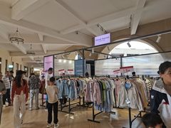 -王府井奥莱临潼小镇(临潼店)
