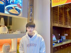 -阿瓦山寨·湘菜现炒·剁椒鱼头王(咸阳总店)