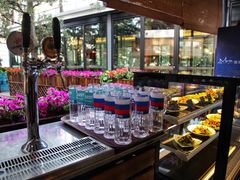 自助取餐区-莫多多餐厅
