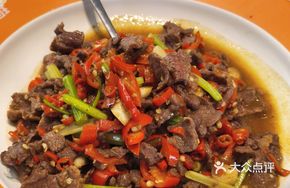 Stir-Fried Yellow Beef with Rice