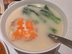 -醉辉皇上海之巅(上海中心大厦店)