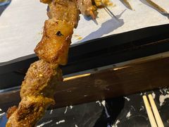 红柳鲜羊肉-冰城小镇音乐串吧·聚会餐厅(百子湾店)