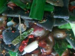 撅吧吵腊肉-古城苗家土菜馆(河景餐厅店)