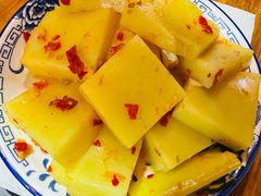 -宏兴烤鱼山庄(宣恩总店)