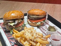 -The Habit Burger Grill 哈比特汉堡(复兴soho店)