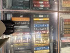 -钟书阁(松江泰晤士小镇店)