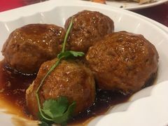 -沈阳皇朝万鑫酒店