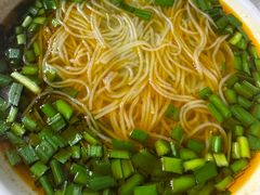 -梁老三麻辣鸡头总店