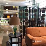 我家已经半年多没有外出旅游了，7月中旬