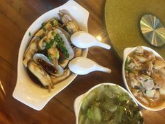 -郭巨人农家食堂(南部商务区店)
