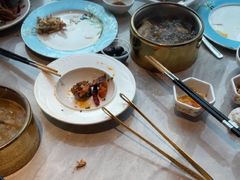 -雍容荟帝王蟹活龙虾展台自助(IFS黑金店)
