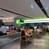 推荐招牌酥皮山楂叉烧包,香草脆鲜奶,鲍汁凤爪