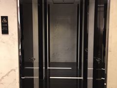-上海宝华万豪酒店