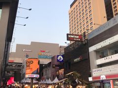 -王权免税店(廊曼机场店)