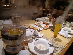 -雍和会海鲜姿造自助(湖东路店)