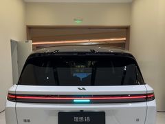 -理想汽车(世纪汇店)