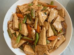 -何适山庄 ·可团建(水长城P2停车场店)