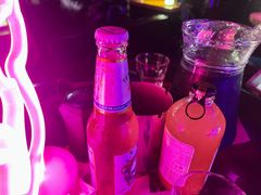 -UP嘻哈酒吧(粉巢店)