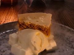 自制蜂巢冰激凌-BOR Eatery(安福路店)