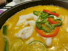 傣味酸汤鱼-香巴拉云南餐厅(华莱坞店)