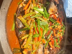 -鸣记脆皮烤鱼·海鲜烤鱼(三八广场店)