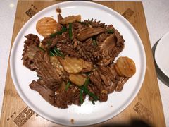 爆炒腰花-闫府私房菜·百年鲁菜(恒隆店)