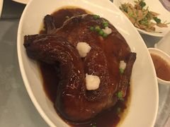 -品悦酒店(三林古镇店)