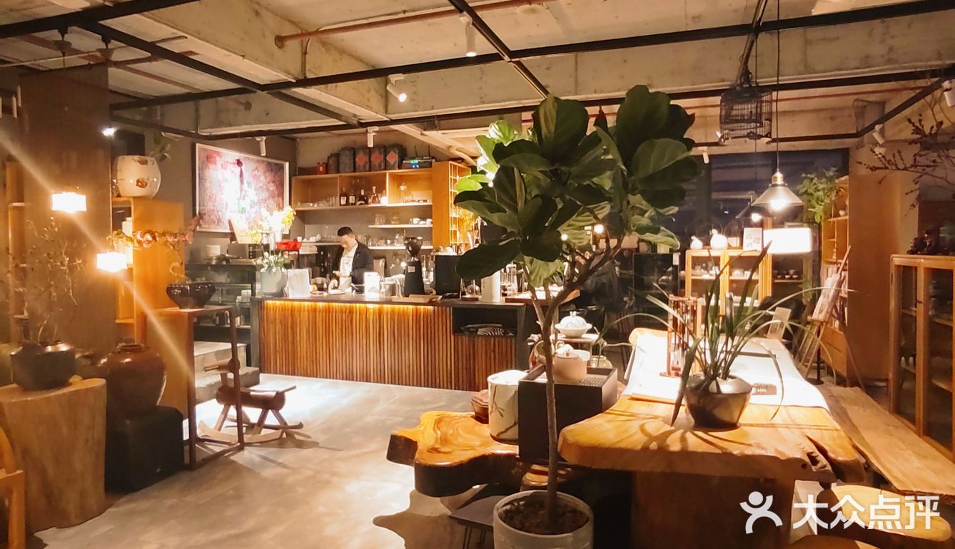 东莞探店☕藏在街巷里的趣味咖啡馆