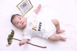 -现代经典婚纱摄影