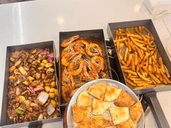 -老东镇啤酒屋海鲜加工·蒸汽海鲜·海鲜烧烤(台东店)