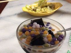 椰汁烧仙草-黄师奶甜品店