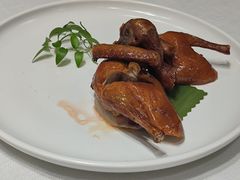 红烧中山乳鸽-富淳饭店(世纪公园店)