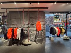 -ARC'TERYX始祖鸟(北京王府中环店)