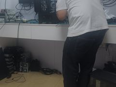 -鸿准通信科技·忠诚手机电脑维修中心(三林店)