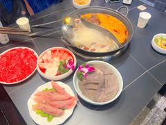 鸳鸯锅-俏媳妇火锅(宽窄巷子店)