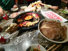 -渝大狮毛肚老火锅(遂宁万达店)