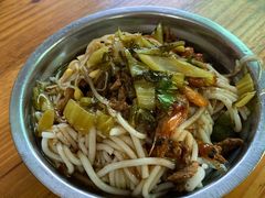 -灵山卢梅燕粉店