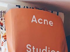 -Acne Studios(芮欧百货店)