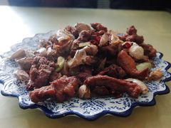 烤蒜爆酥肉-天添纸包鸡家常菜