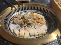 -烤路里·韩国品质自助烤肉(石路天虹4号店)