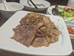 -东口码头·烧鸽子·鱼头泡饼·地方菜(金鹰悦城店)