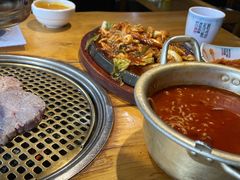 -唯成•韩国炭火烤肉 유성고기