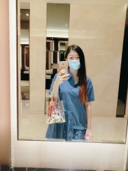 -HAIR CORNER