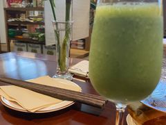 菠菜能量果昔-七色云蔬食(喜邻里店)